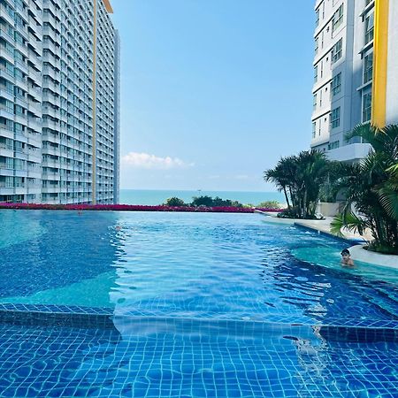Seaview Beach Room Lumpini-Pool And Gym Face To Ocean Jomtien Beach Exterior photo