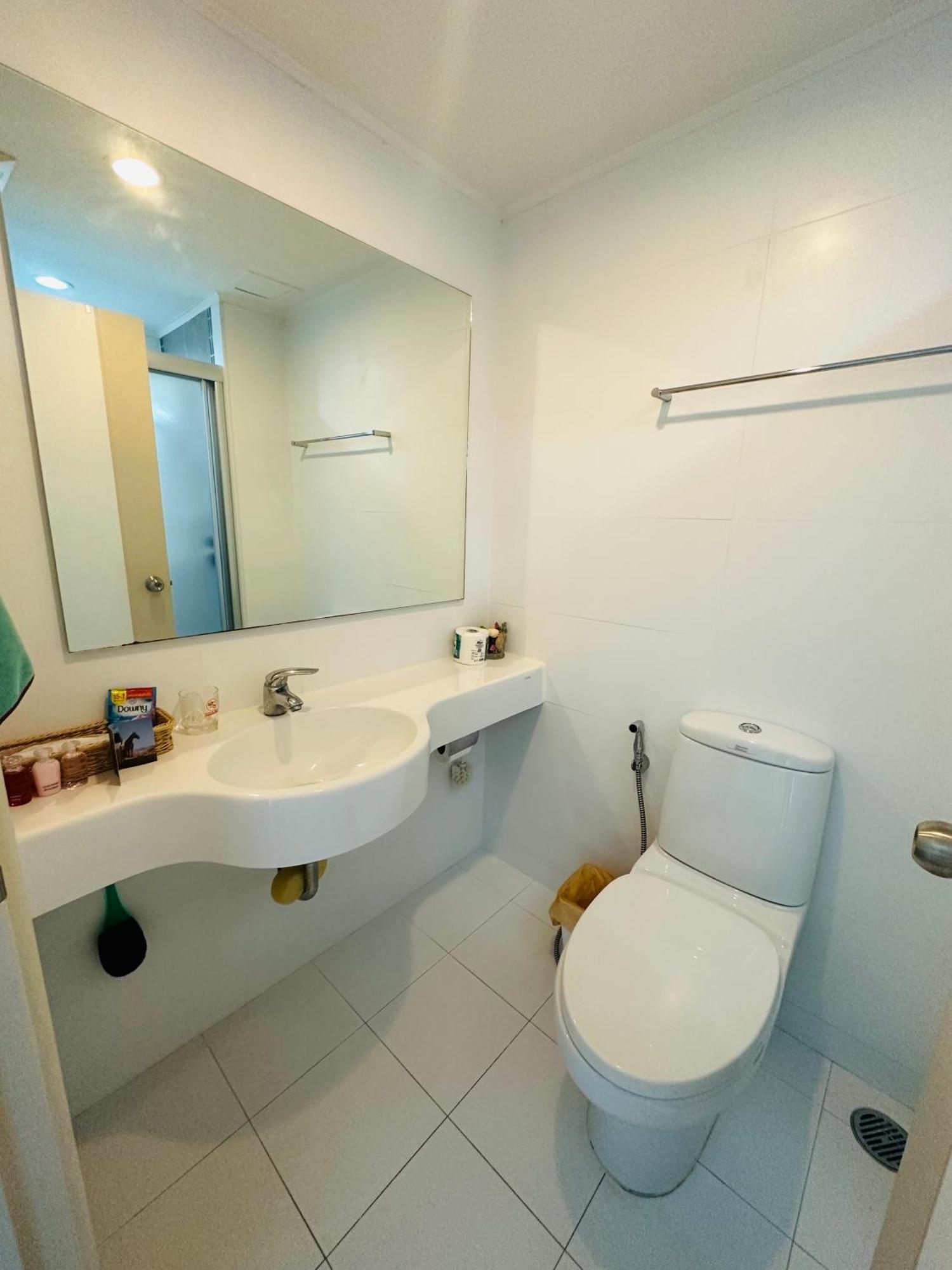 Seaview Beach Room Lumpini-Pool And Gym Face To Ocean Jomtien Beach Exterior photo